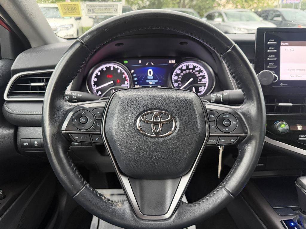 Used 2021 Toyota Camry SE w/ Cold Weather Package AWD/4WD image 13