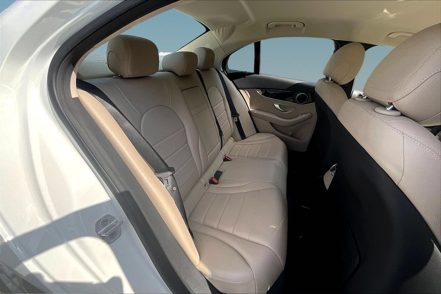 Used 2015 Mercedes-Benz C 300 4MATIC Sedan image 24
