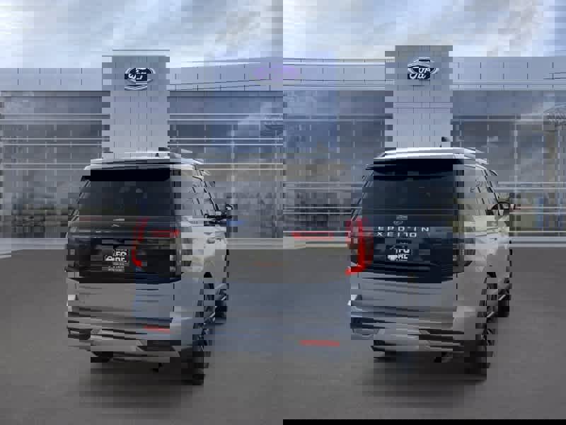 New 2026 Ford Expedition Platinum image 8