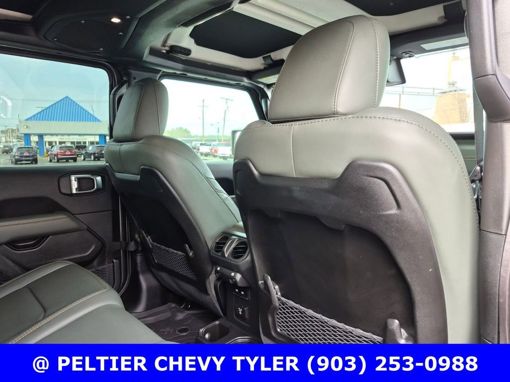 Used 2025 Jeep Gladiator Mojave image 17