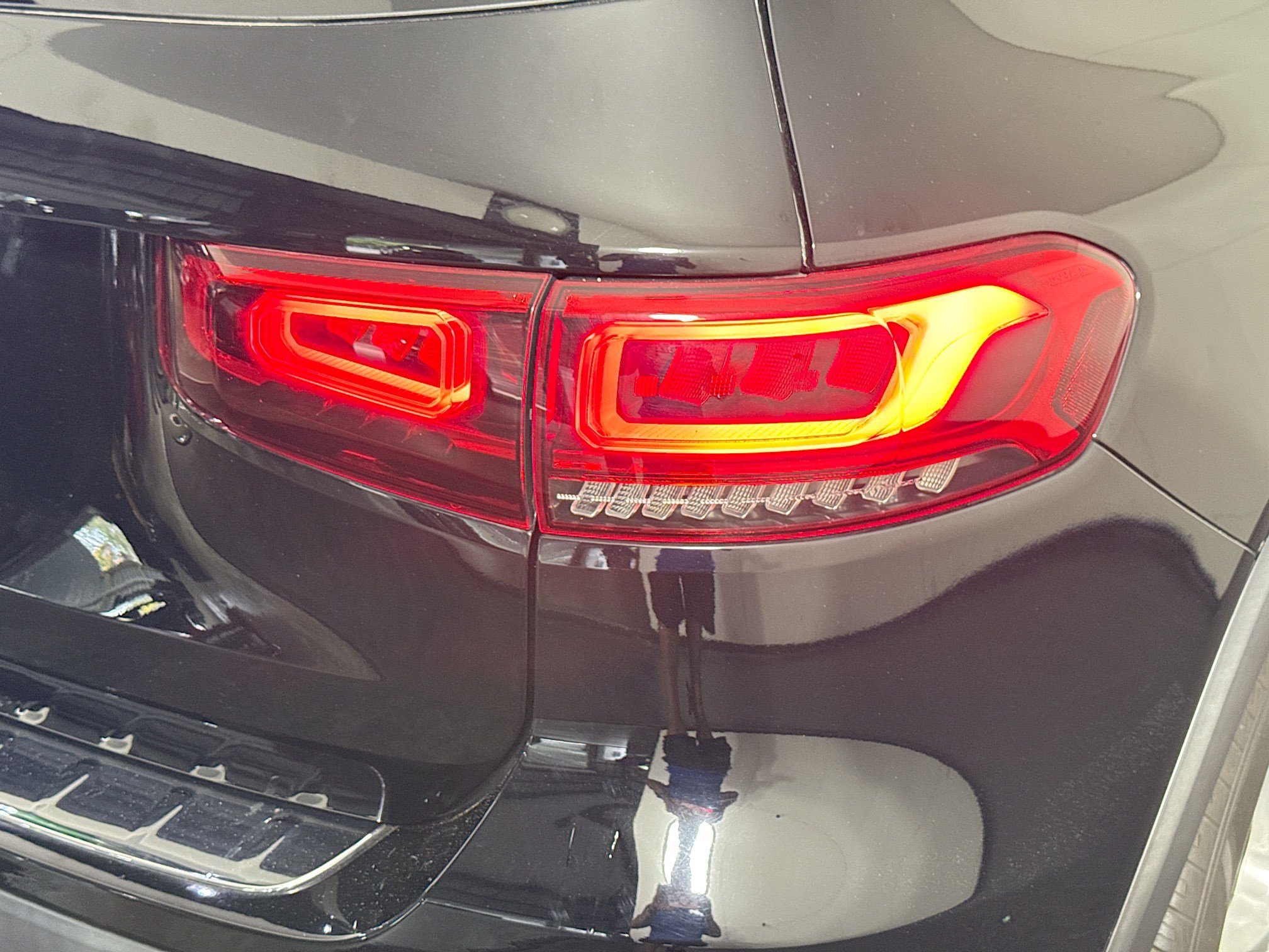 Used 2020 Mercedes-Benz GLB 250 image 34
