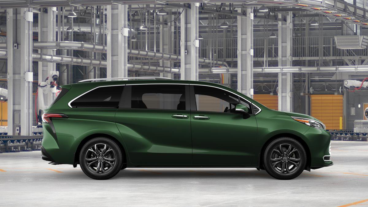 New 2026 Toyota Sienna Platinum AWD/4WD image 12