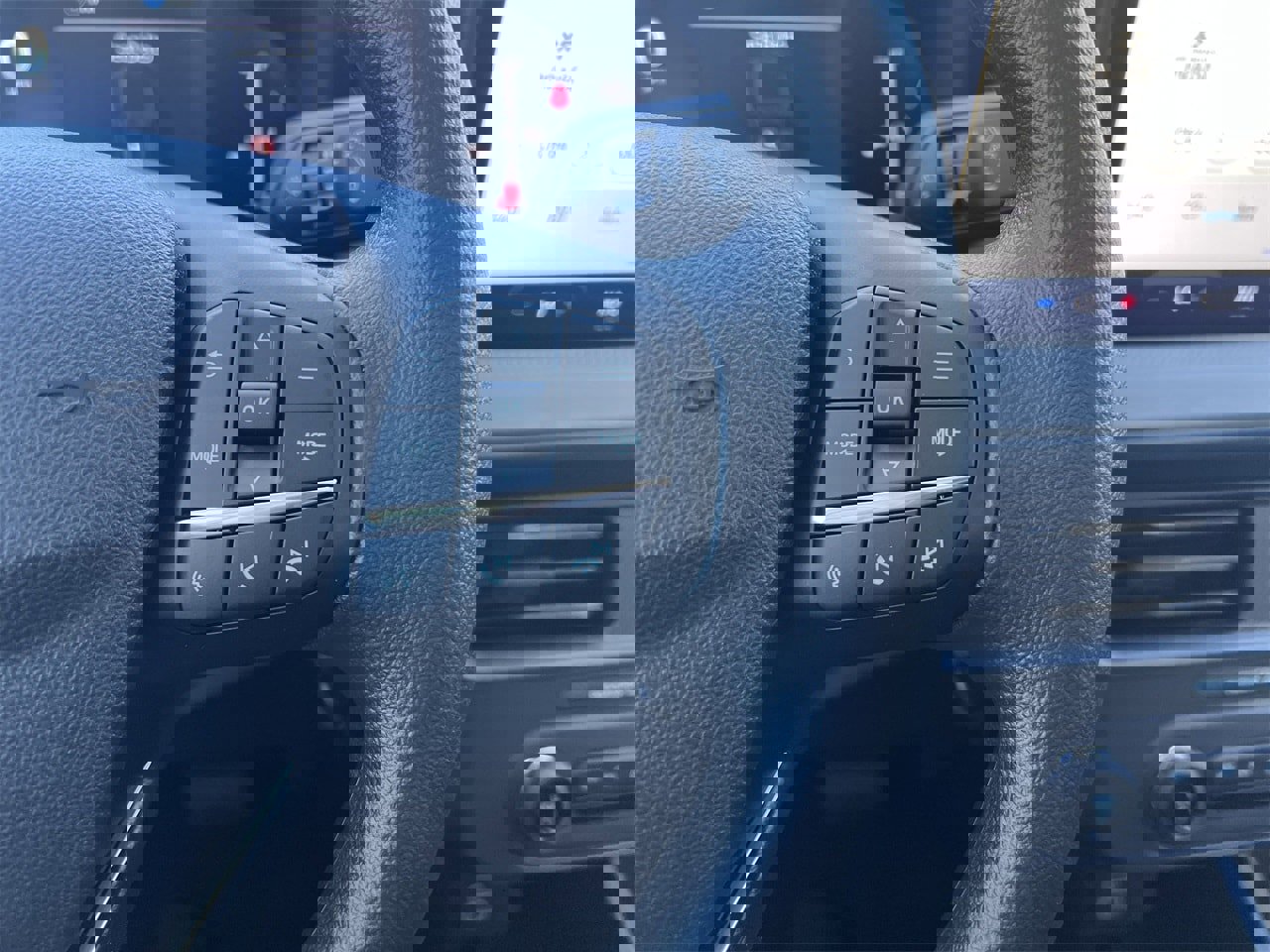 New 2025 Ford Maverick XL w/ 4K Tow Package image 8