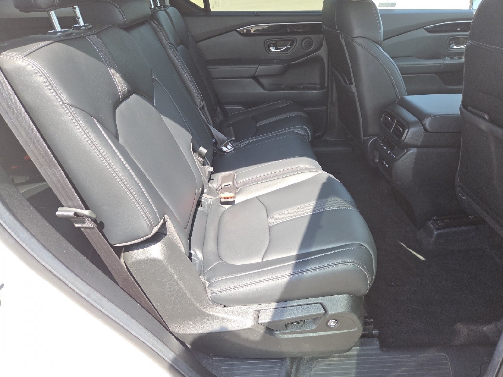 Used 2023 Honda Pilot Touring image 23