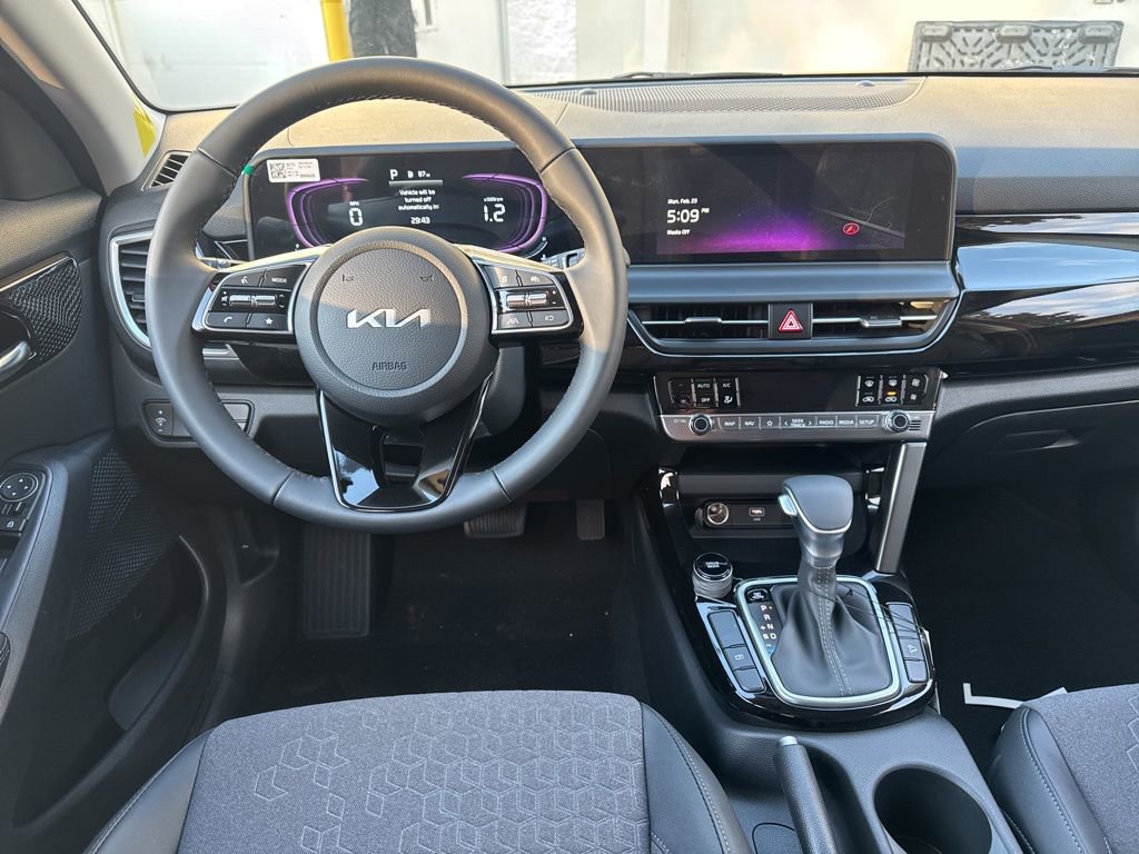 New 2026 Kia Seltos S image 2