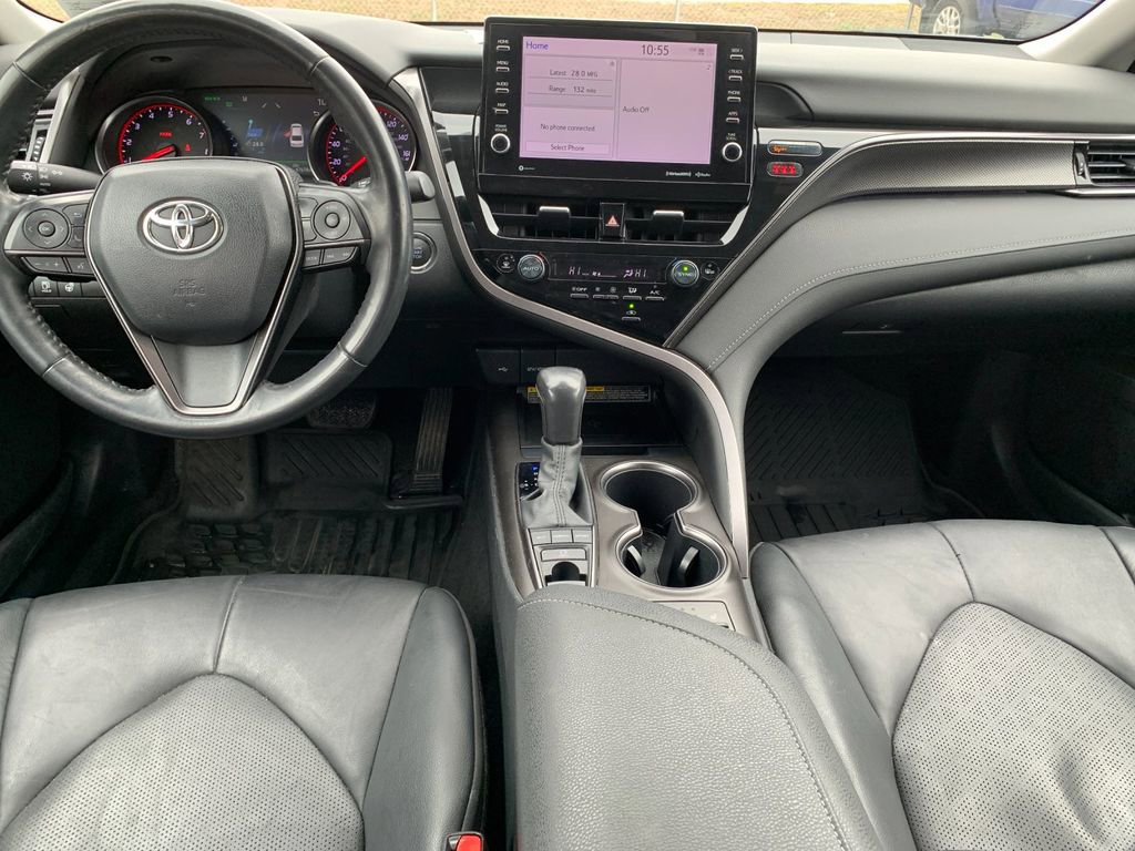 Used 2021 Toyota Camry XSE image 16