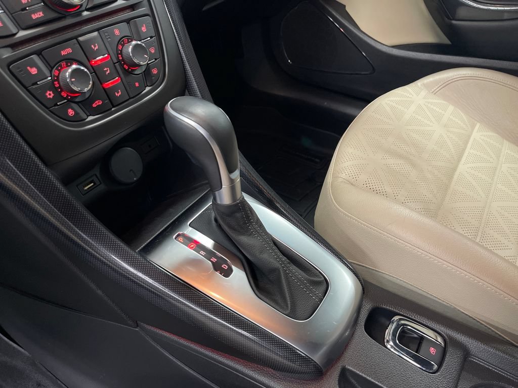 Used 2019 Buick Cascada Premium FWD image 22