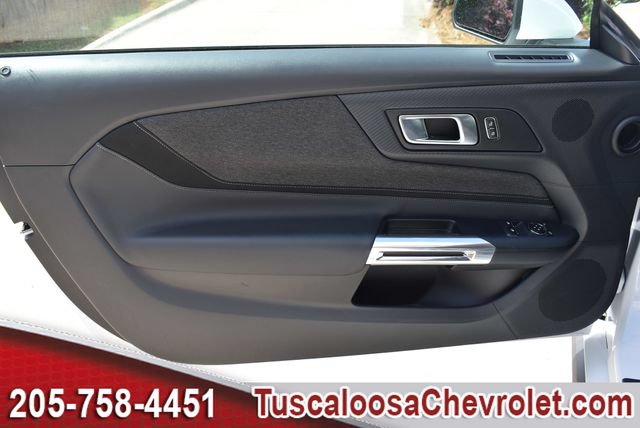 Used 2025 Ford Mustang Coupe RWD image 16