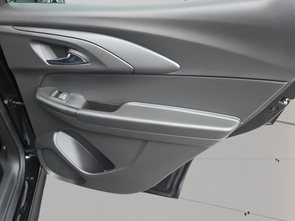 Certified 2026 Chevrolet TrailBlazer LT FWD image 8