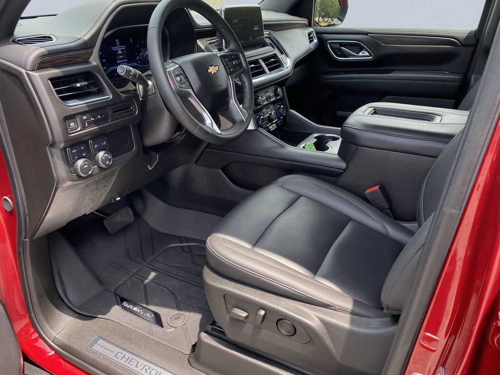 Used 2024 Chevrolet Tahoe LT AWD/4WD image 10