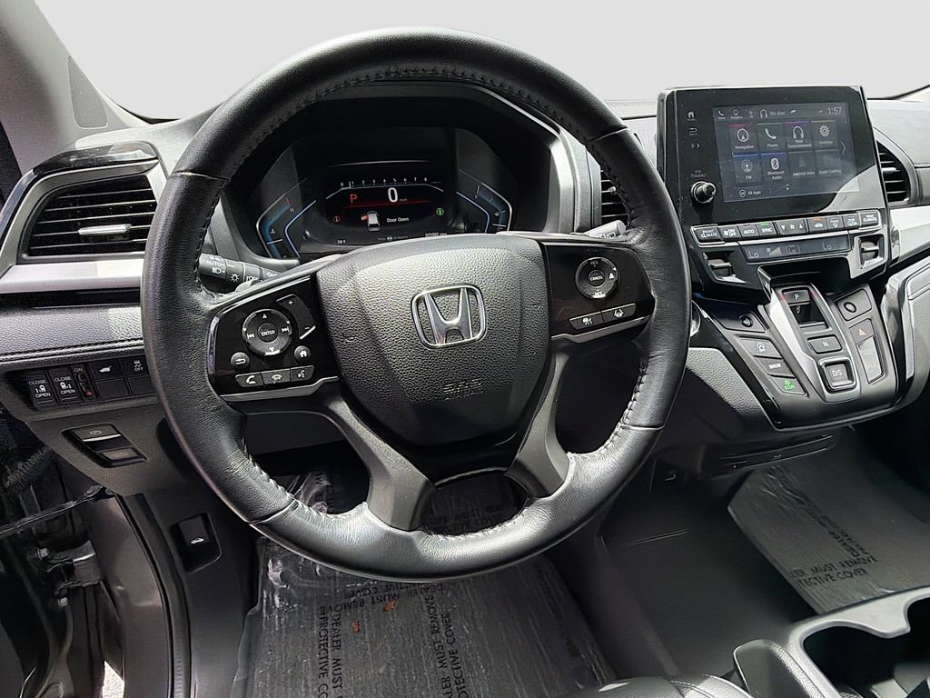 Used 2023 Honda Odyssey Touring image 11
