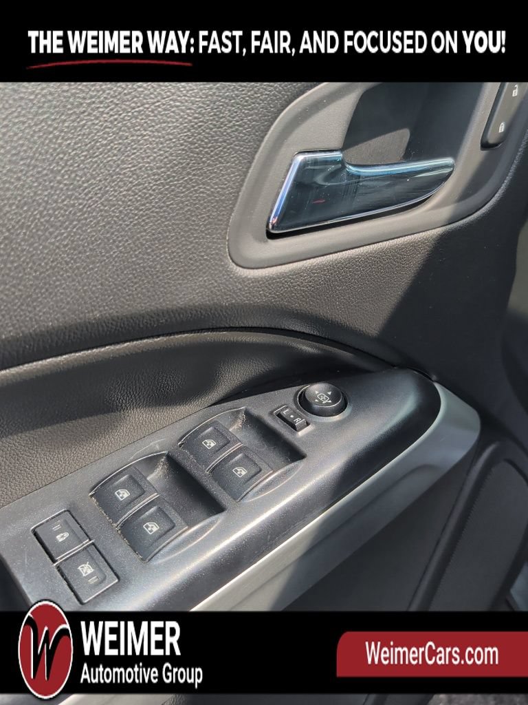 Used 2017 Chevrolet Colorado LT AWD/4WD image 11