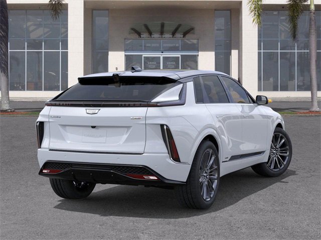 New 2026 Cadillac Lyriq V image 4