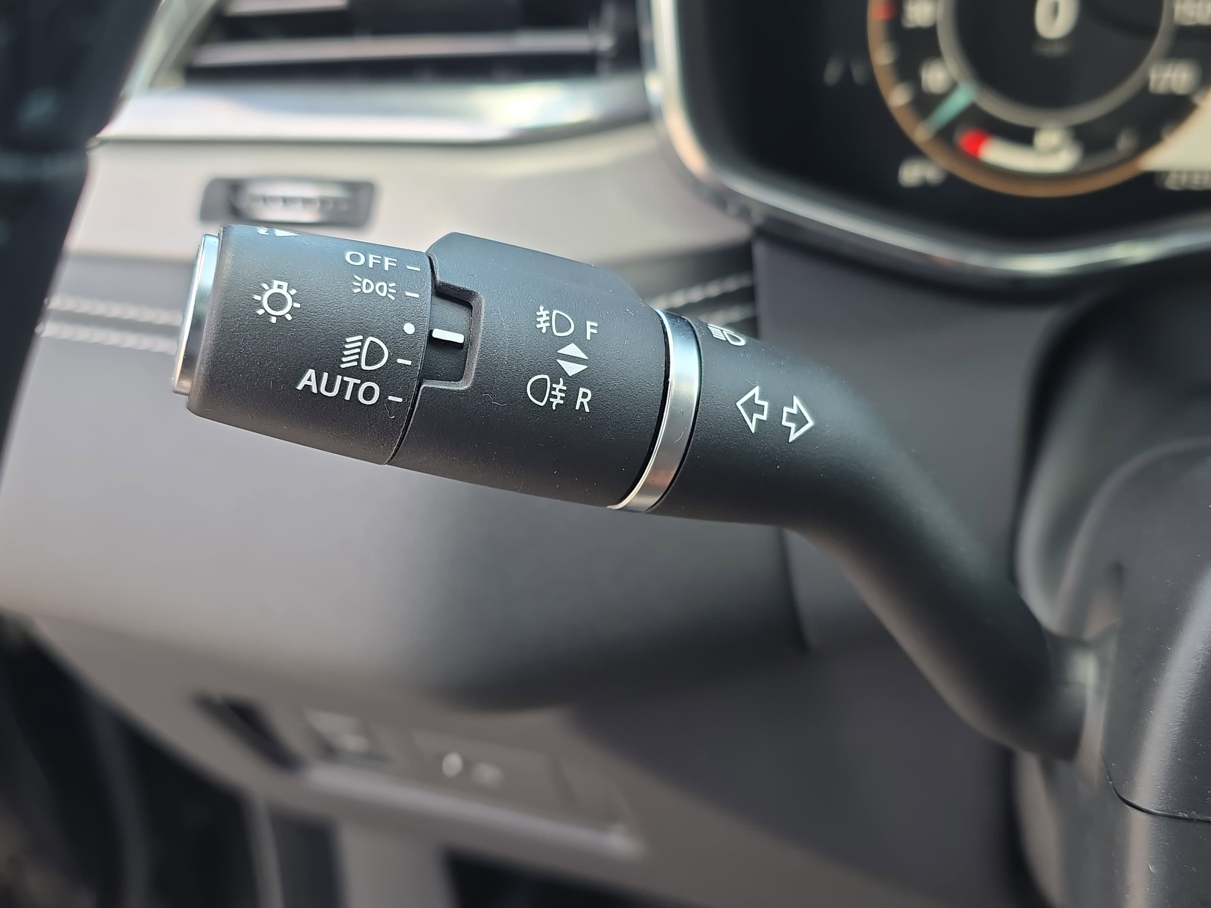 Used 2025 Jaguar F-PACE R-Dynamic S image 26