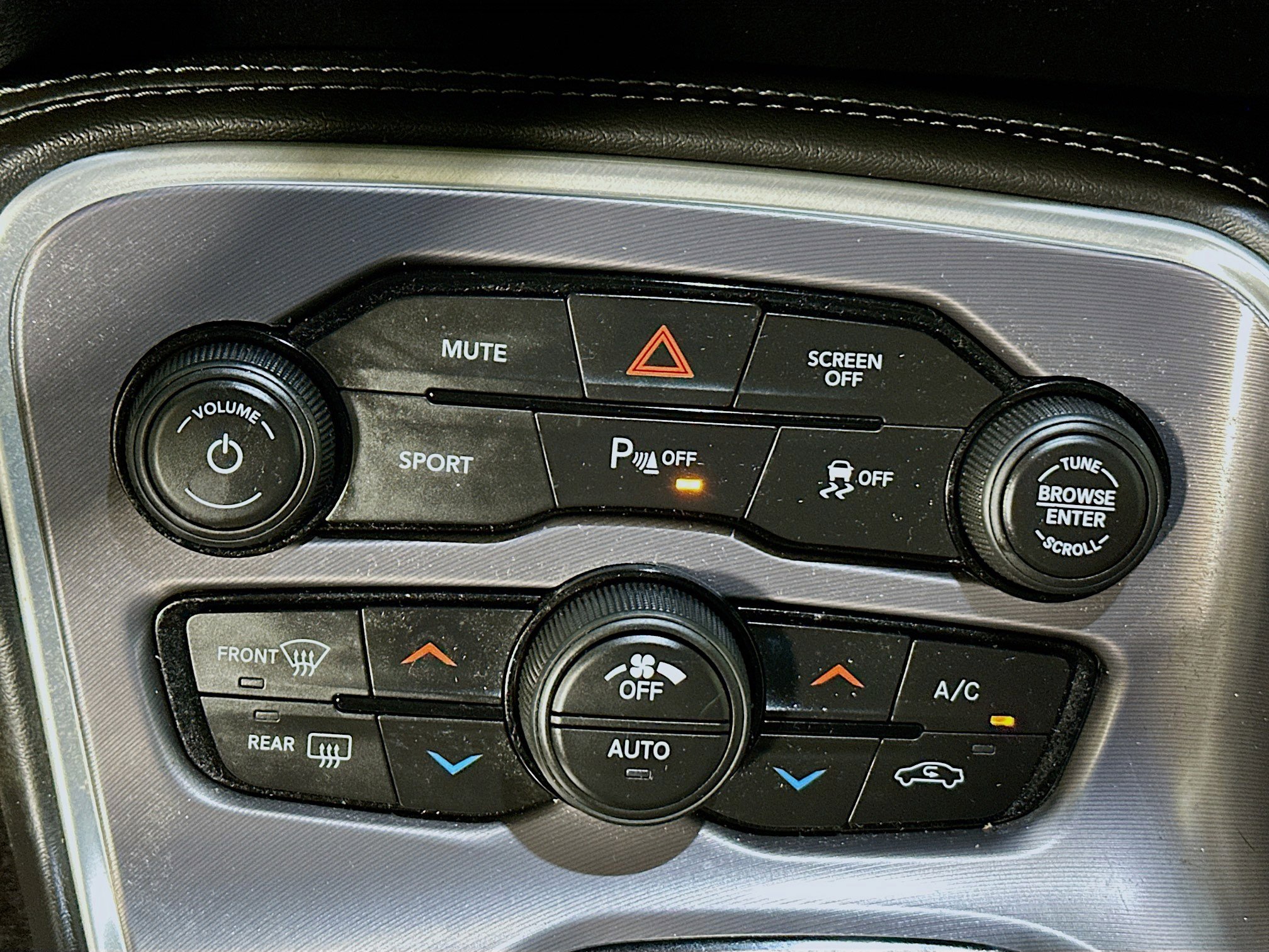 Used 2019 Dodge Challenger R/T image 22