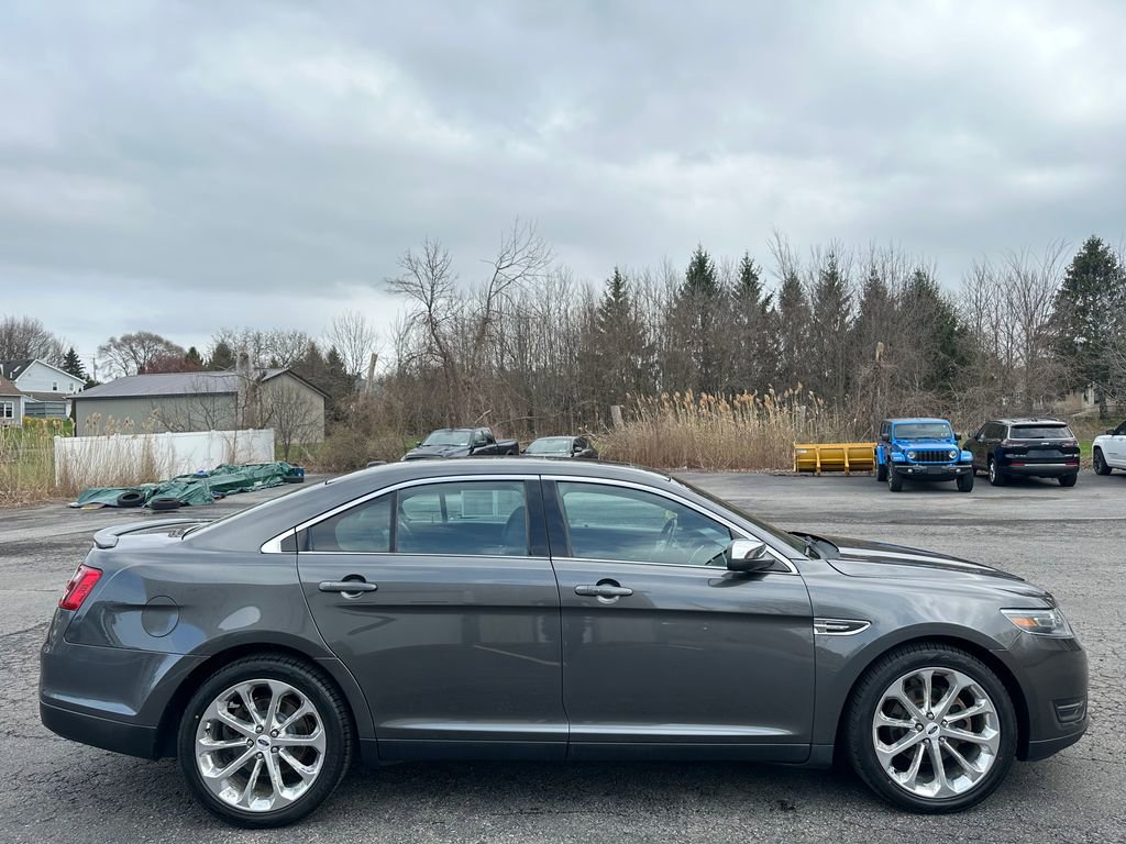 Used 2016 Ford Taurus Limited w/ Equipment Group 301A AWD/4WD image 14