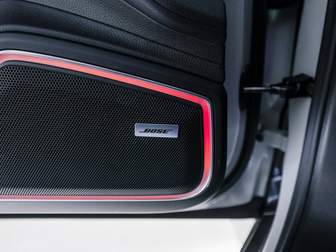 Certified 2023 Porsche Panamera Platinum Edition image 22