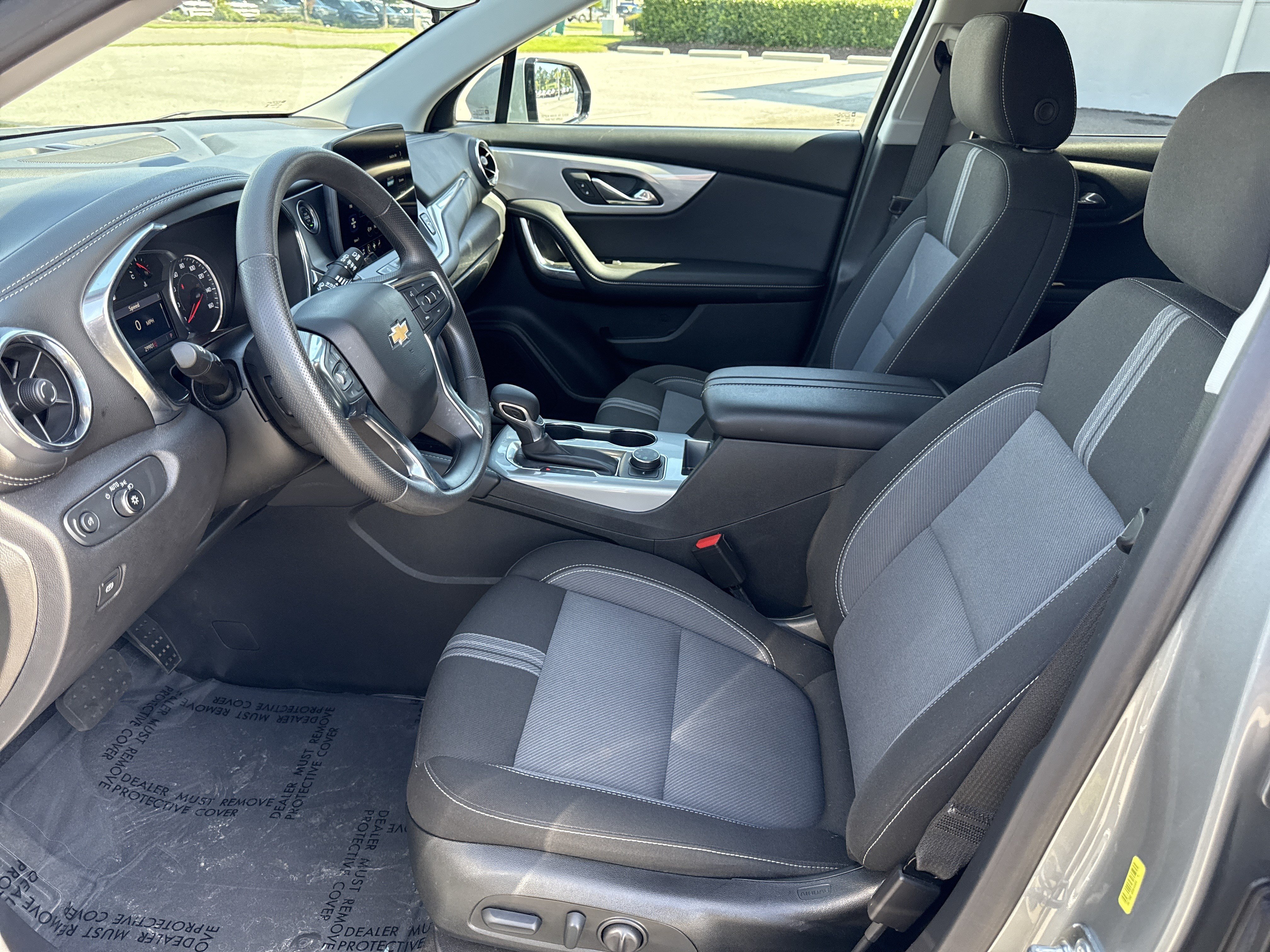 Used 2025 Chevrolet Blazer LT AWD/4WD image 15