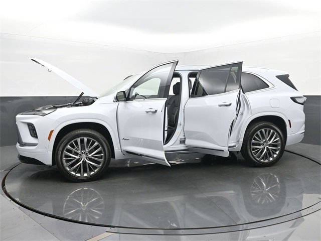 New 2026 Buick Enclave Avenir w/ Super Cruise Package image 57