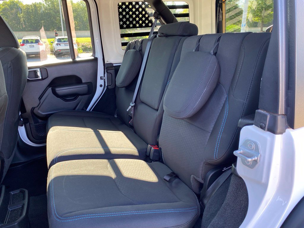 Used 2023 Jeep Wrangler Unlimited Rubicon 4xe w/ Cold Weather Group AWD/4WD image 27