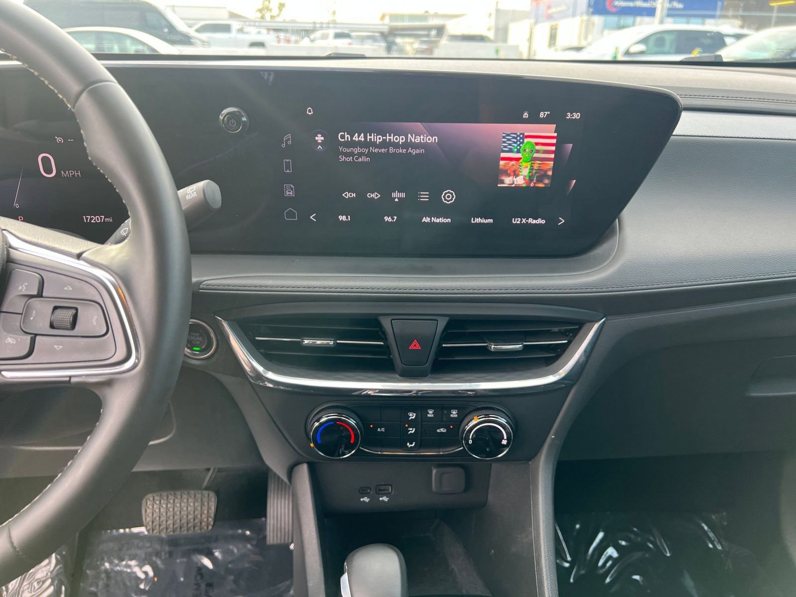 Used 2025 Buick Encore GX Preferred image 21