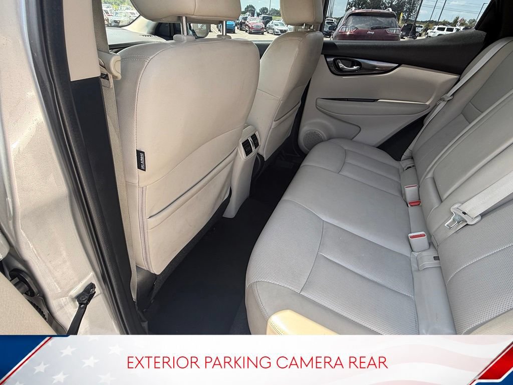 Used 2022 Nissan Rogue Sport SL w/ Premium Package FWD image 13