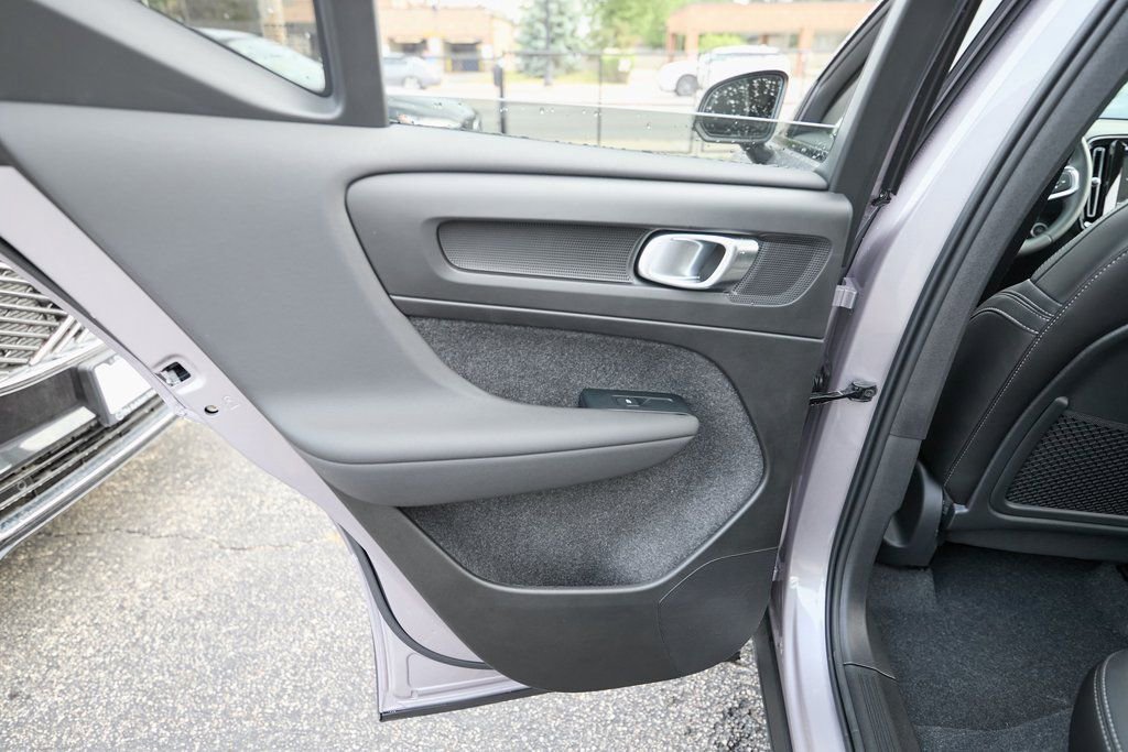 New 2026 Volvo XC40 B5 Core w/ Climate Package image 18