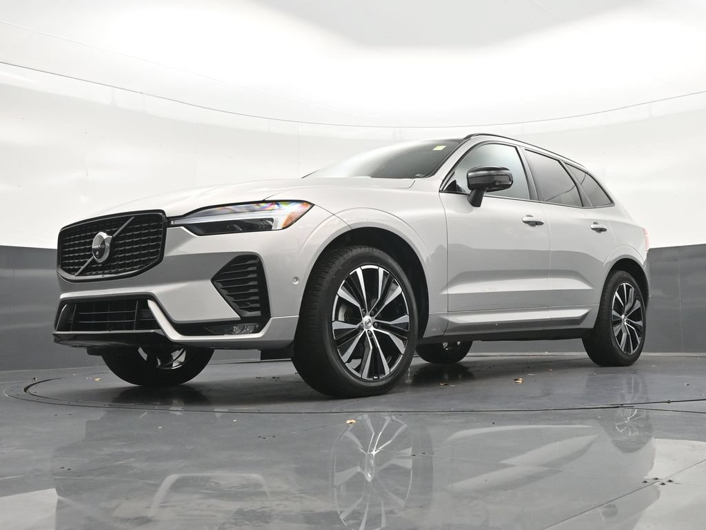 Certified 2024 Volvo XC60 B5 Plus AWD/4WD image 26