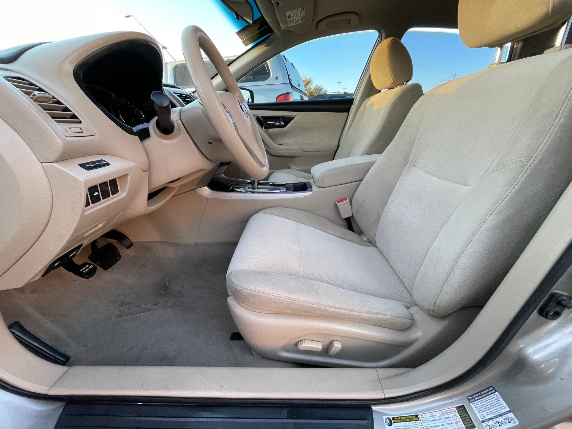 Used 2013 Nissan Altima 2.5 S FWD image 12