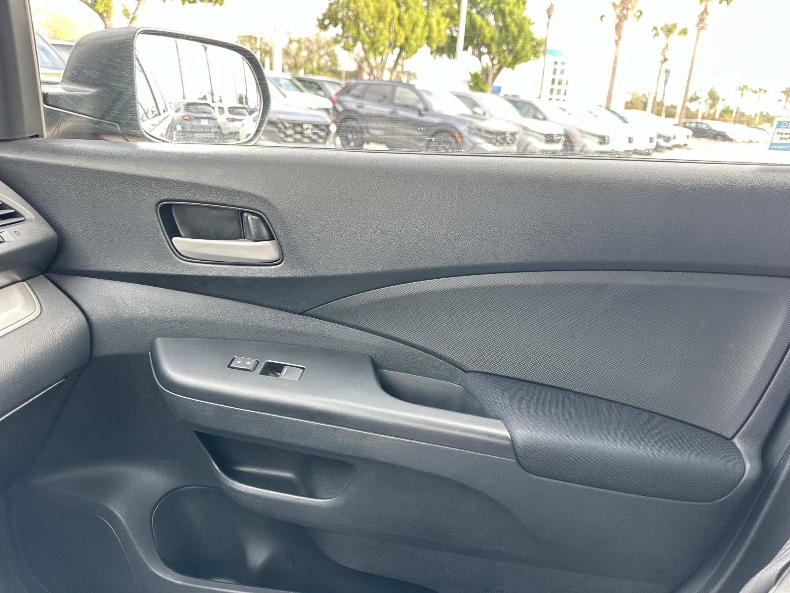 Used 2016 Honda CR-V SE image 22