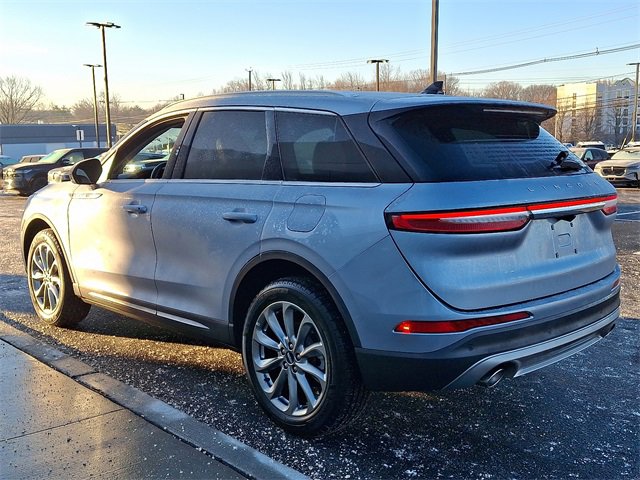 Used 2022 Lincoln Corsair AWD w/ Premium Package image 6