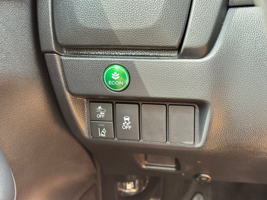 Used 2020 Honda Fit EX image 25