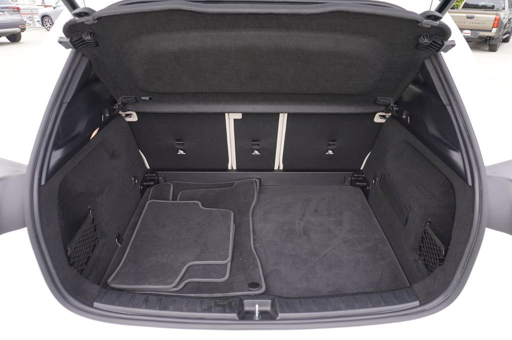 Used 2025 Mercedes-Benz GLA 250 image 8