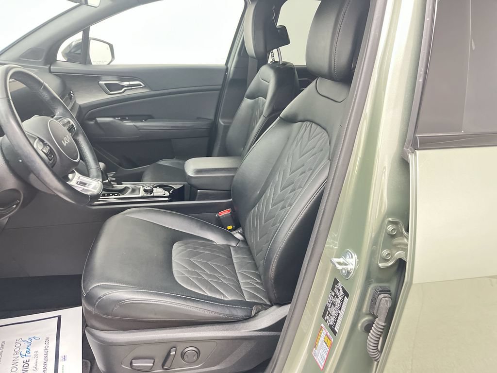 Used 2025 Kia Sportage X-Line w/ Premium Package AWD/4WD image 11