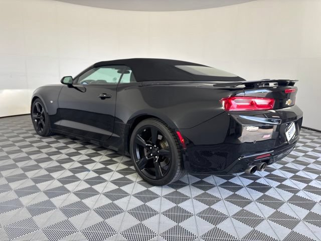 Used 2018 Chevrolet Camaro SS RWD image 34