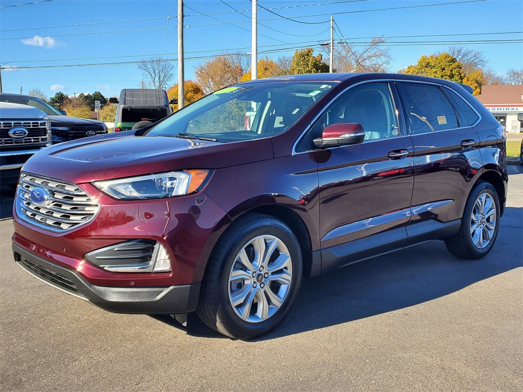 Used 2024 Ford Edge Titanium image 4