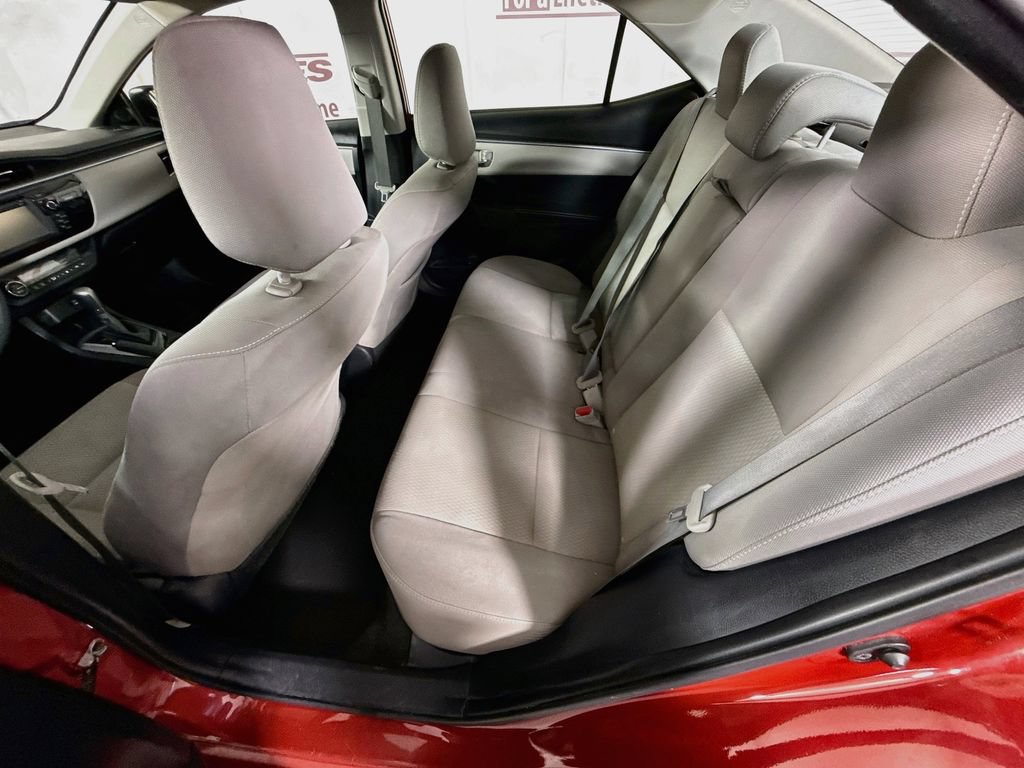 Used 2016 Toyota Corolla LE FWD image 25
