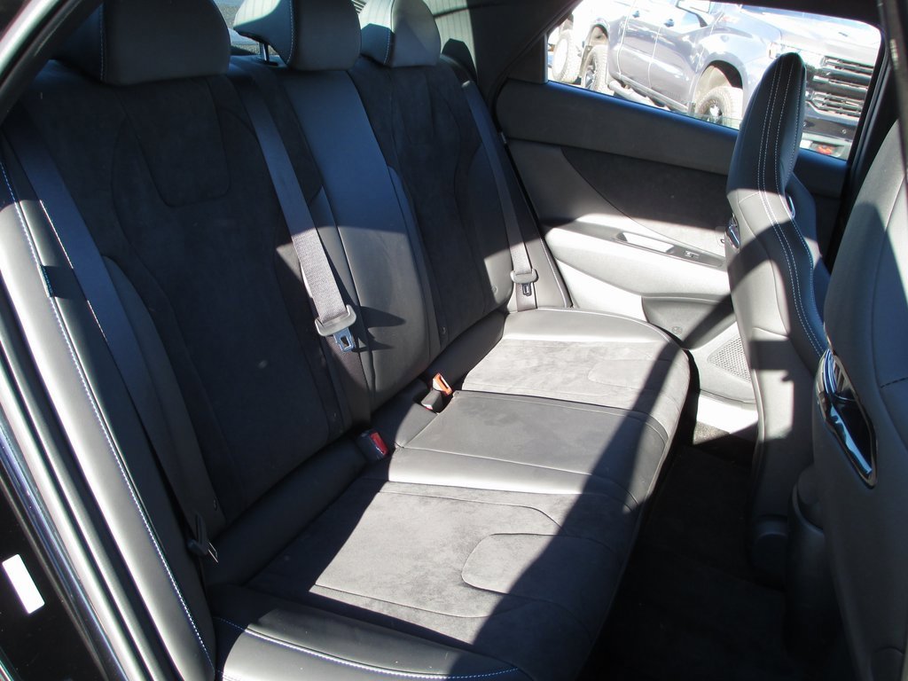 Used 2025 Hyundai Elantra N image 20