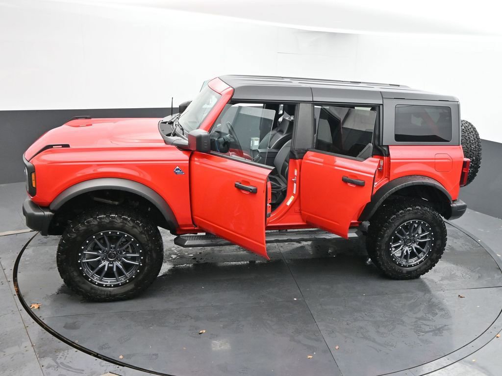 Used 2023 Ford Bronco Black Diamond image 45