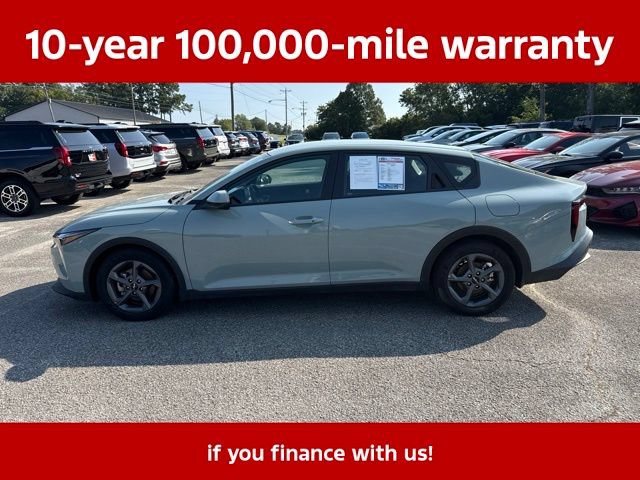 Used 2025 Kia K4 FWD image 1