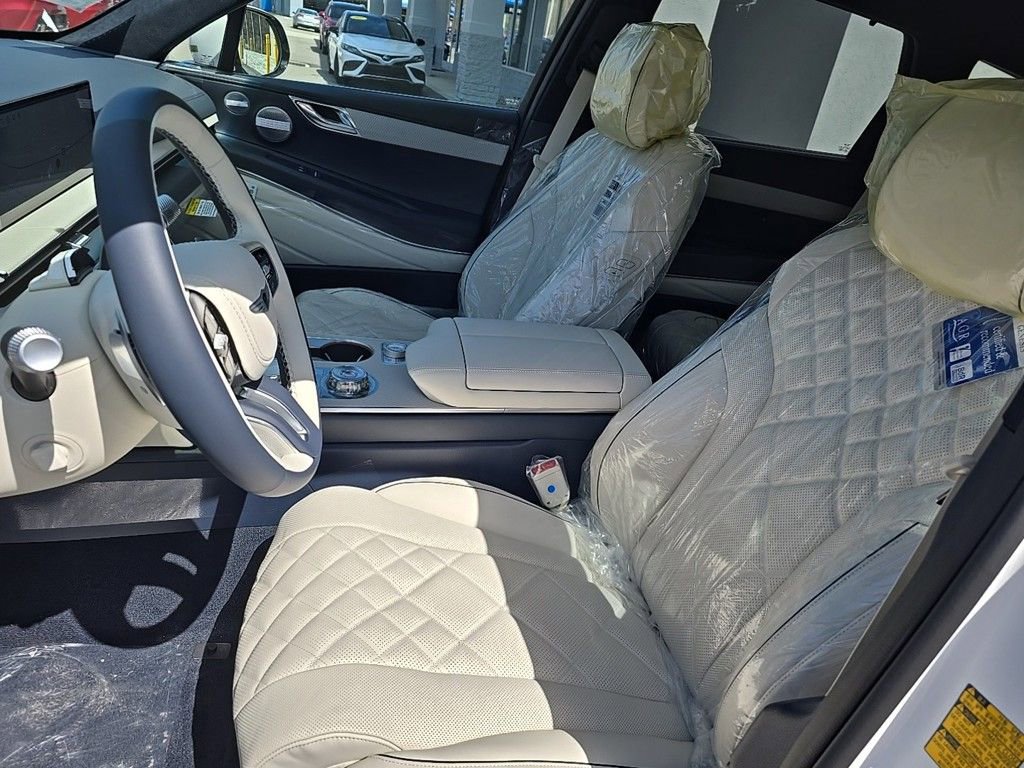 Used 2025 Genesis GV80 3.5T Prestige image 11