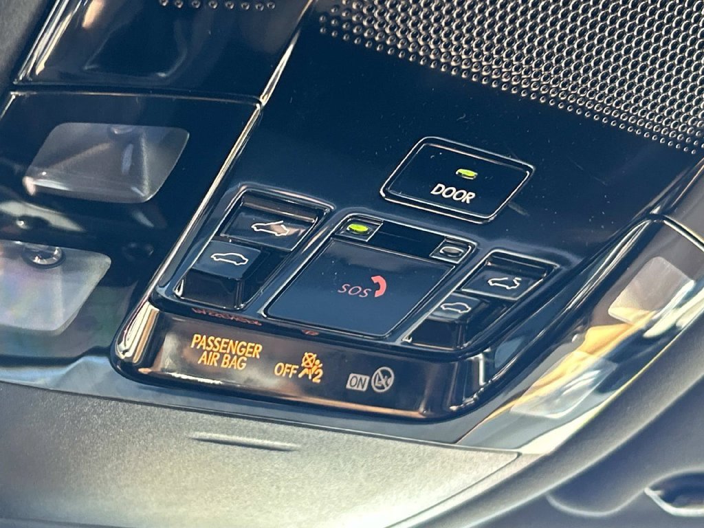Used 2023 Lexus RX 350 Premium w/ Accessory Package AWD/4WD image 32