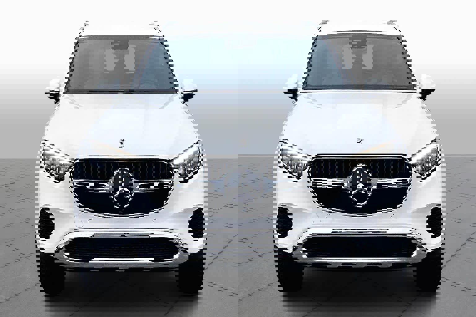 Certified 2025 Mercedes-Benz GLC 300 4MATIC image 4