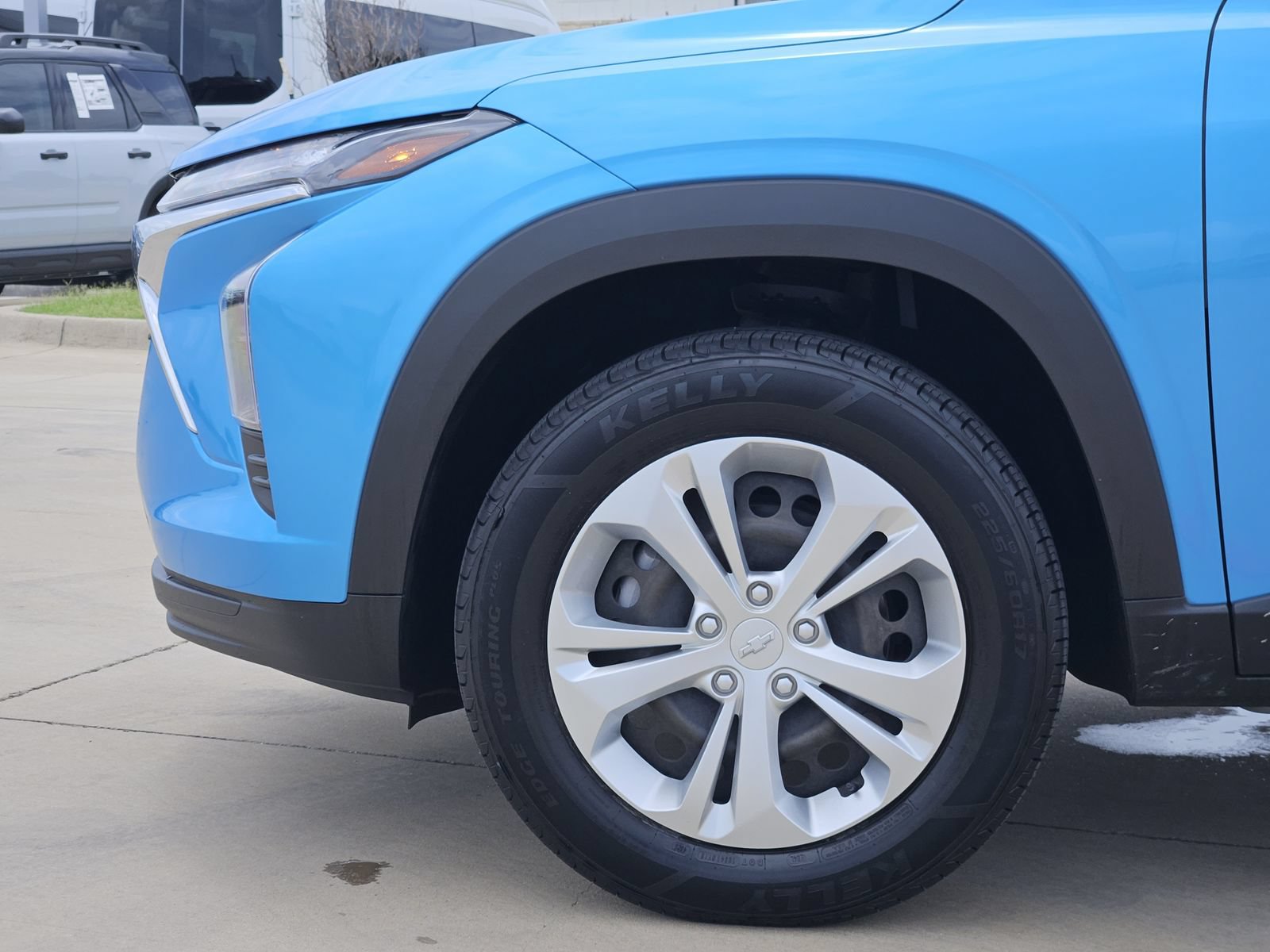 Certified 2025 Chevrolet Trax LS FWD image 11