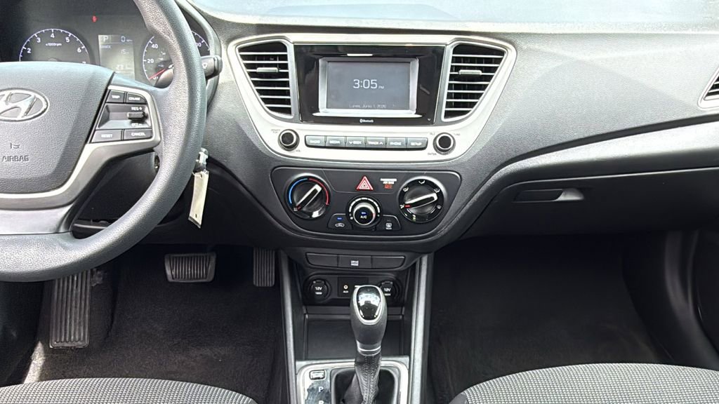 Used 2020 Hyundai Accent SE FWD image 25