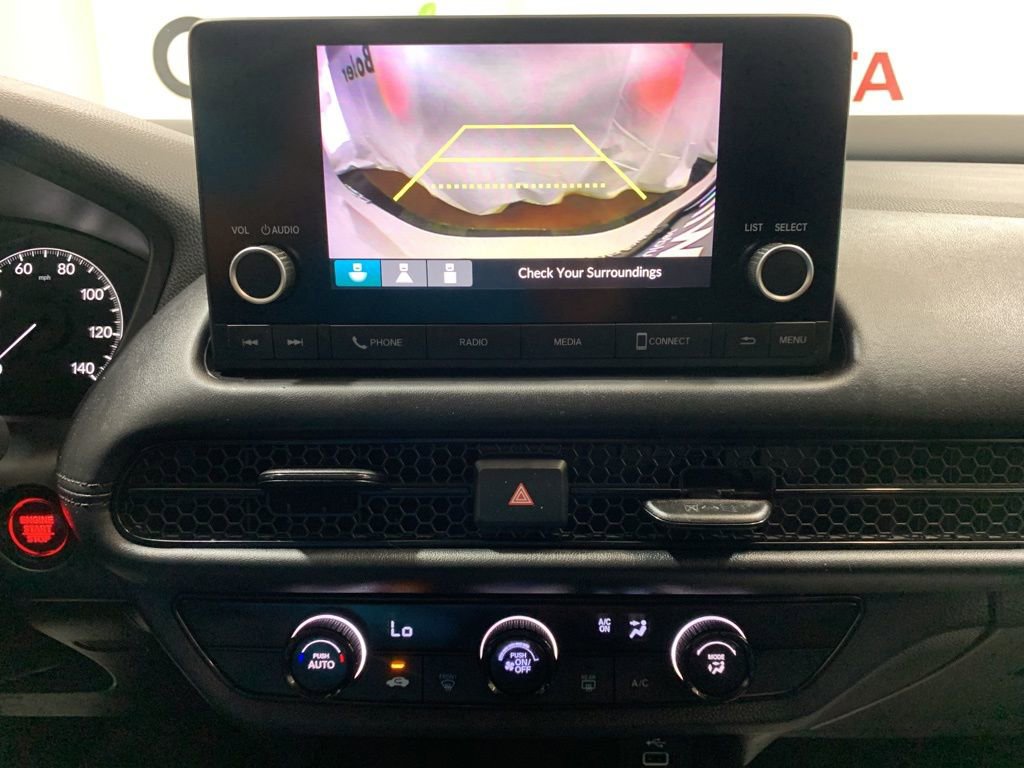 Used 2025 Honda HR-V LX image 31