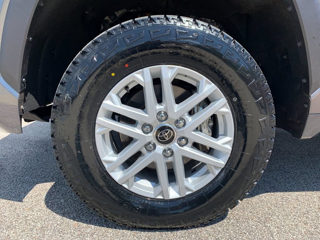 Used 2024 Toyota Tundra SR5 AWD/4WD image 32