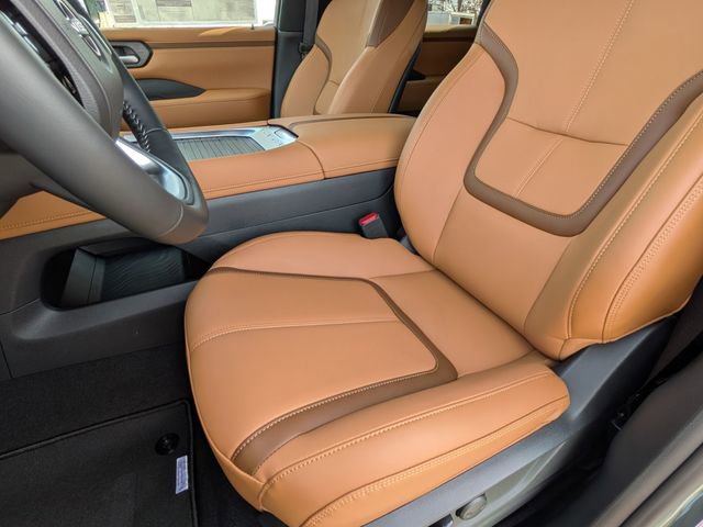 New 2026 Nissan Armada SL w/ Captain's Chari Seat Package image 14