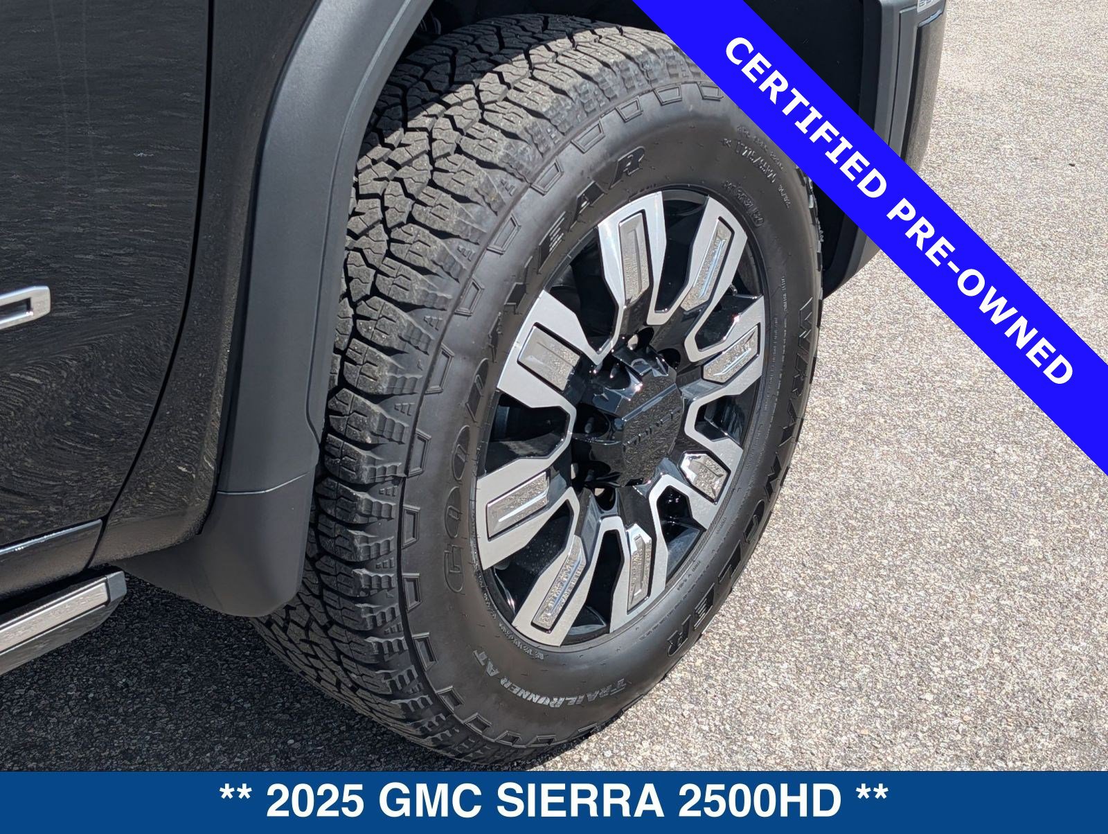 Used 2025 GMC Sierra 2500 Denali w/ Denali Reserve Package AWD/4WD image 12