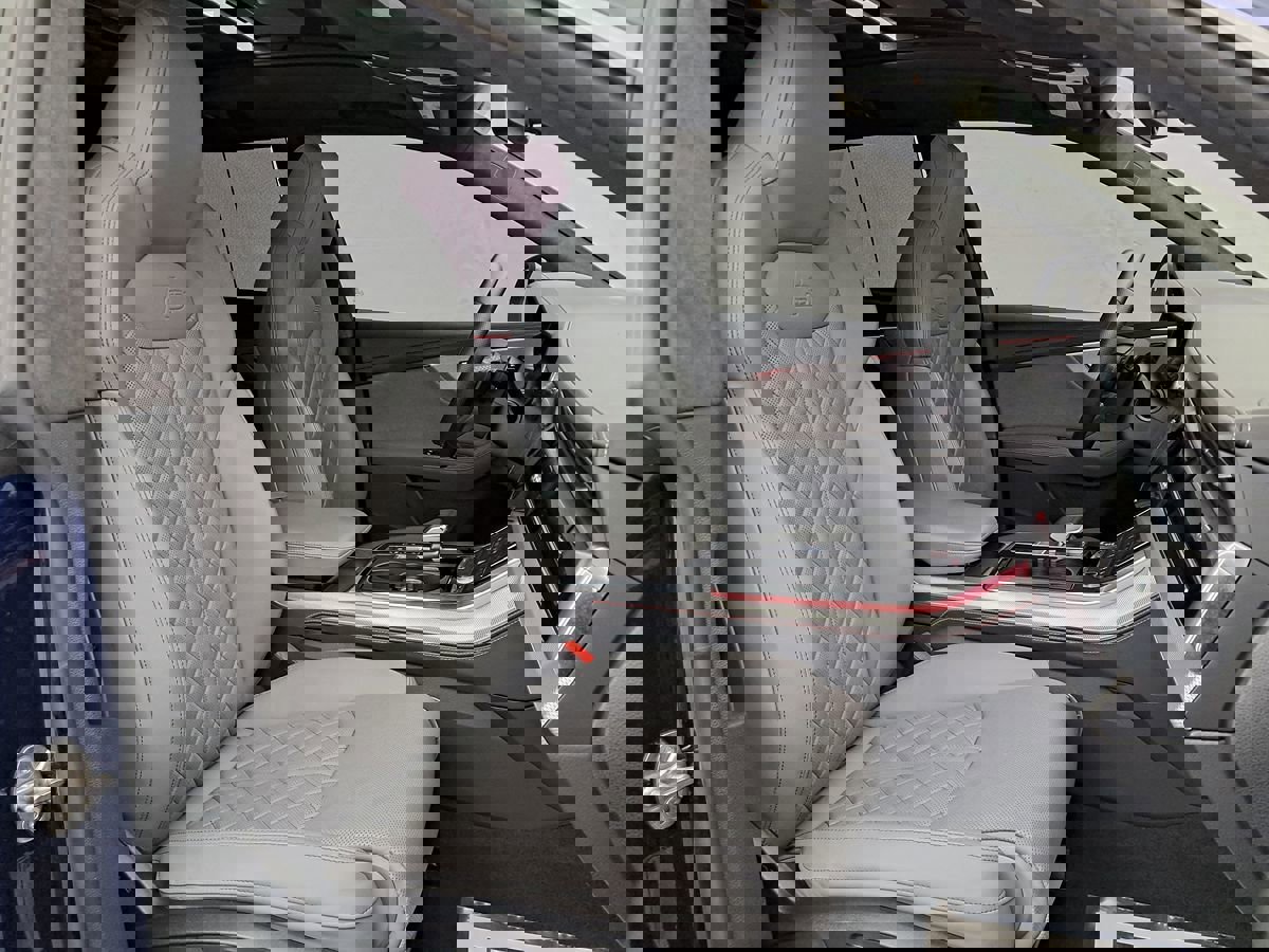 Used 2021 Audi SQ8 Premium Plus w/ Luxury Package image 31